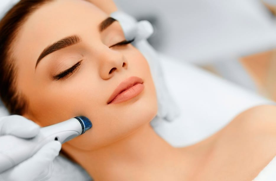 HydroDerm Glow Facial